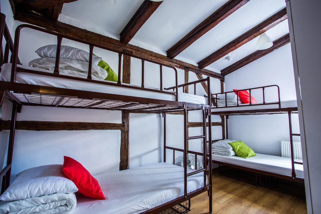 Pink Panther'S Hostel Krasków Δωμάτιο φωτογραφία